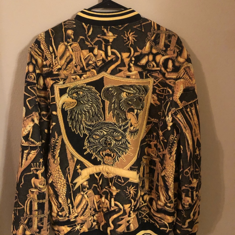 Zara light zip up